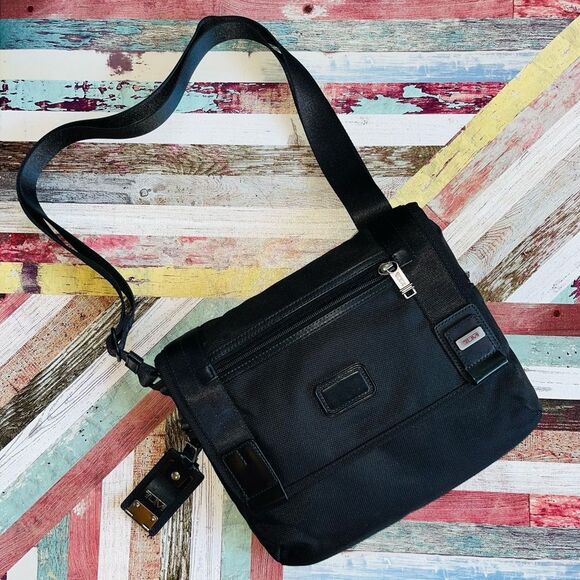 TUMI Alpha Bravo Beale Mini Men's Leather & Nylon Canvas Shoulder Bag EUC Black - Picture 1 of 14